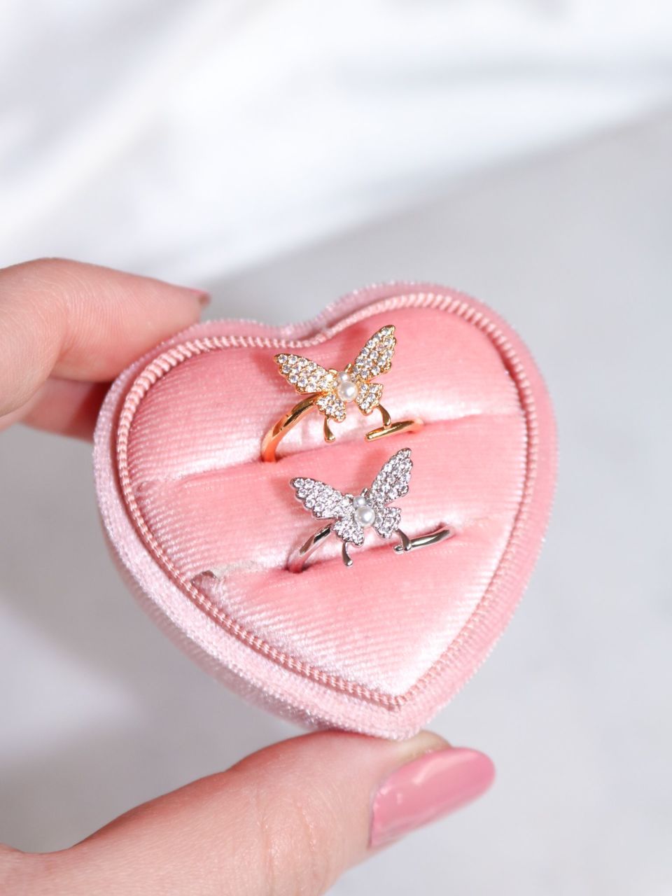 Mariposa ring shop