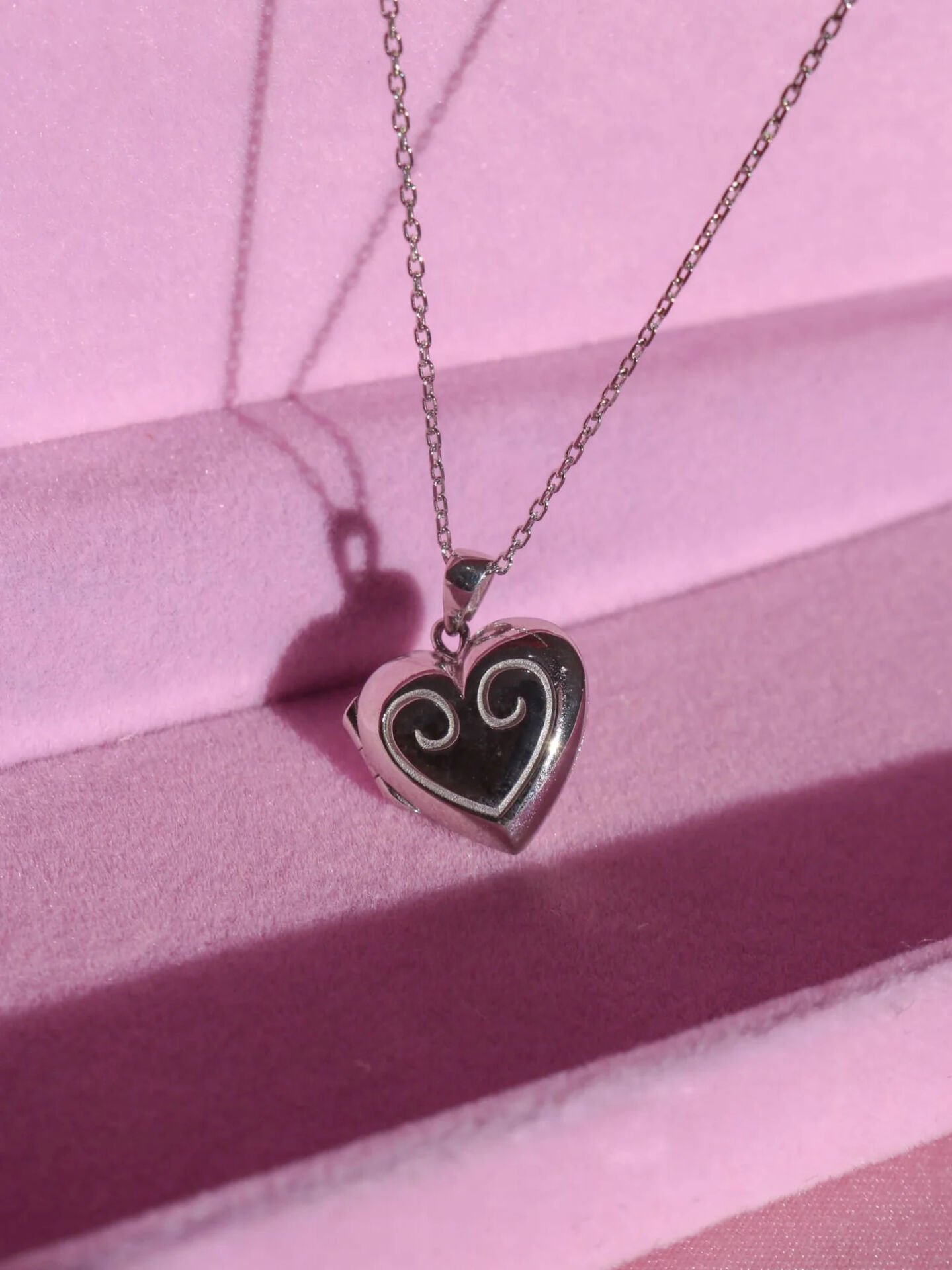 Clara 925 Sterling Silver Heart Pendant Chain Necklace