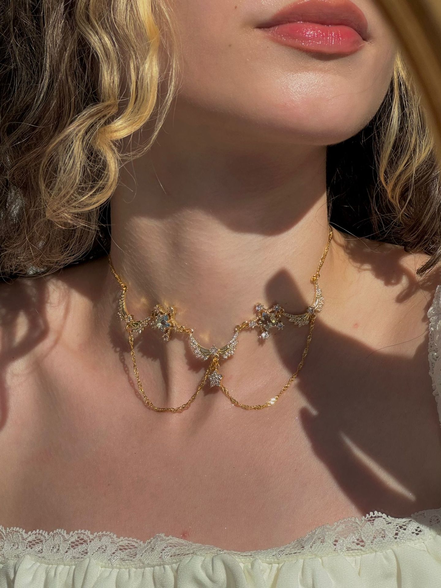 Choker star necklace deals