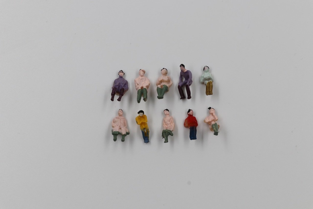 Maket Oturan İnsan Figürü 10'lu - 1/75
