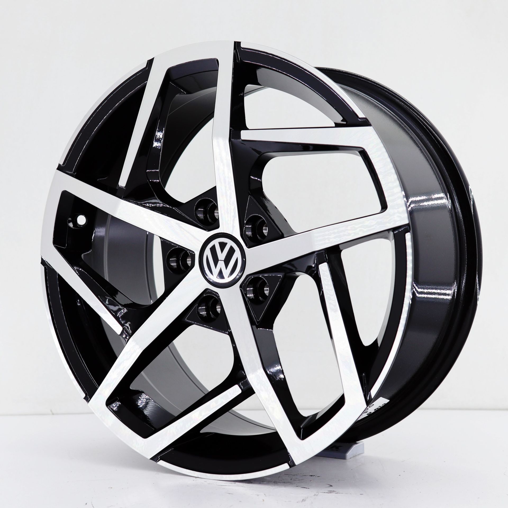 17'' 5X100 Volkswagen Seat Skoda Black Diamond Jant Takım