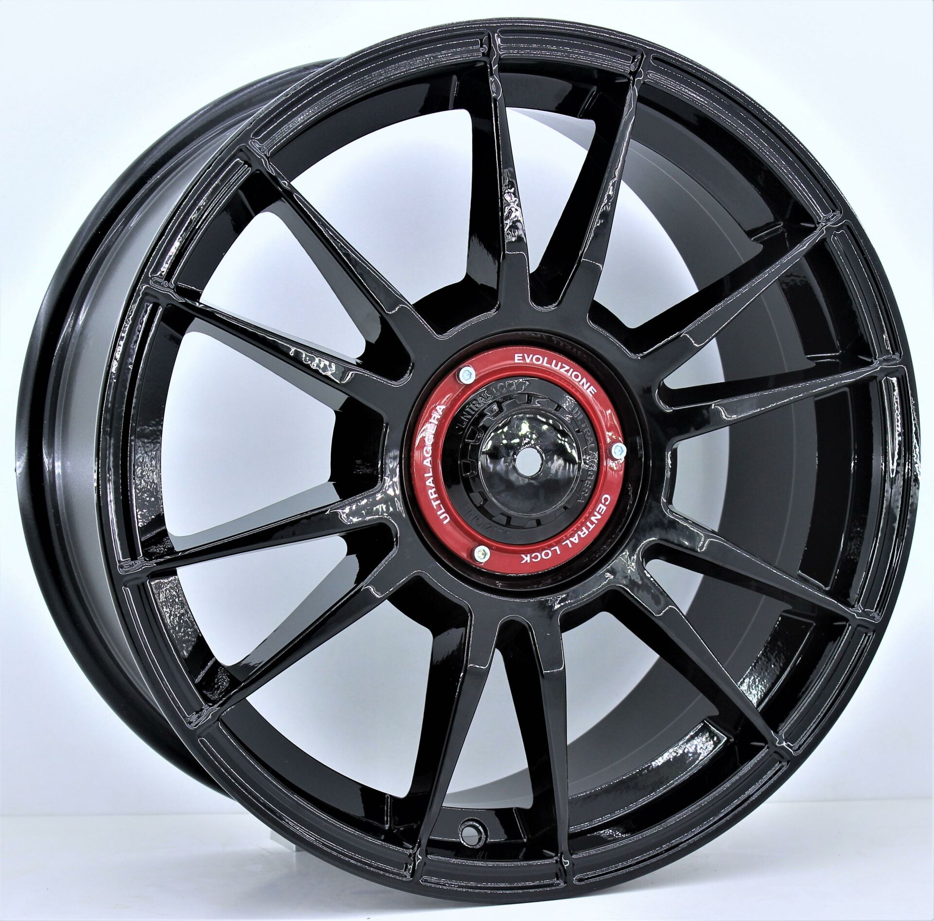 18 İnç 5X112 Volkswagen Seat Skoda Uyumlu Kapaklı Ultrasport Black Jant Takım