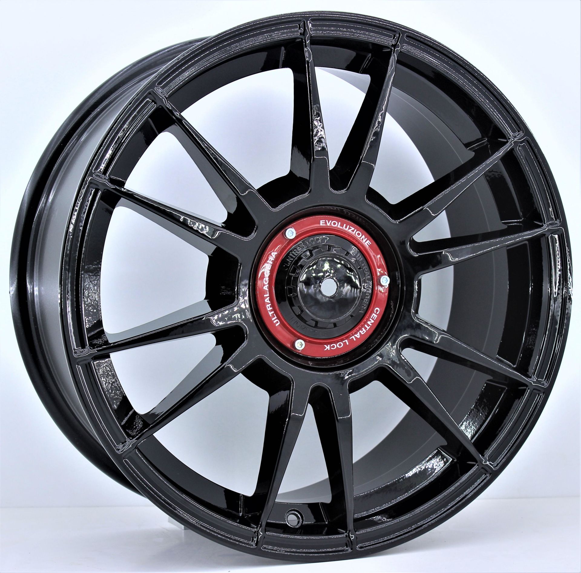 18 İnç 5X100 Volkswagen Seat Skoda Uyumlu Kapaklı Ultrasport Black Jant Takım