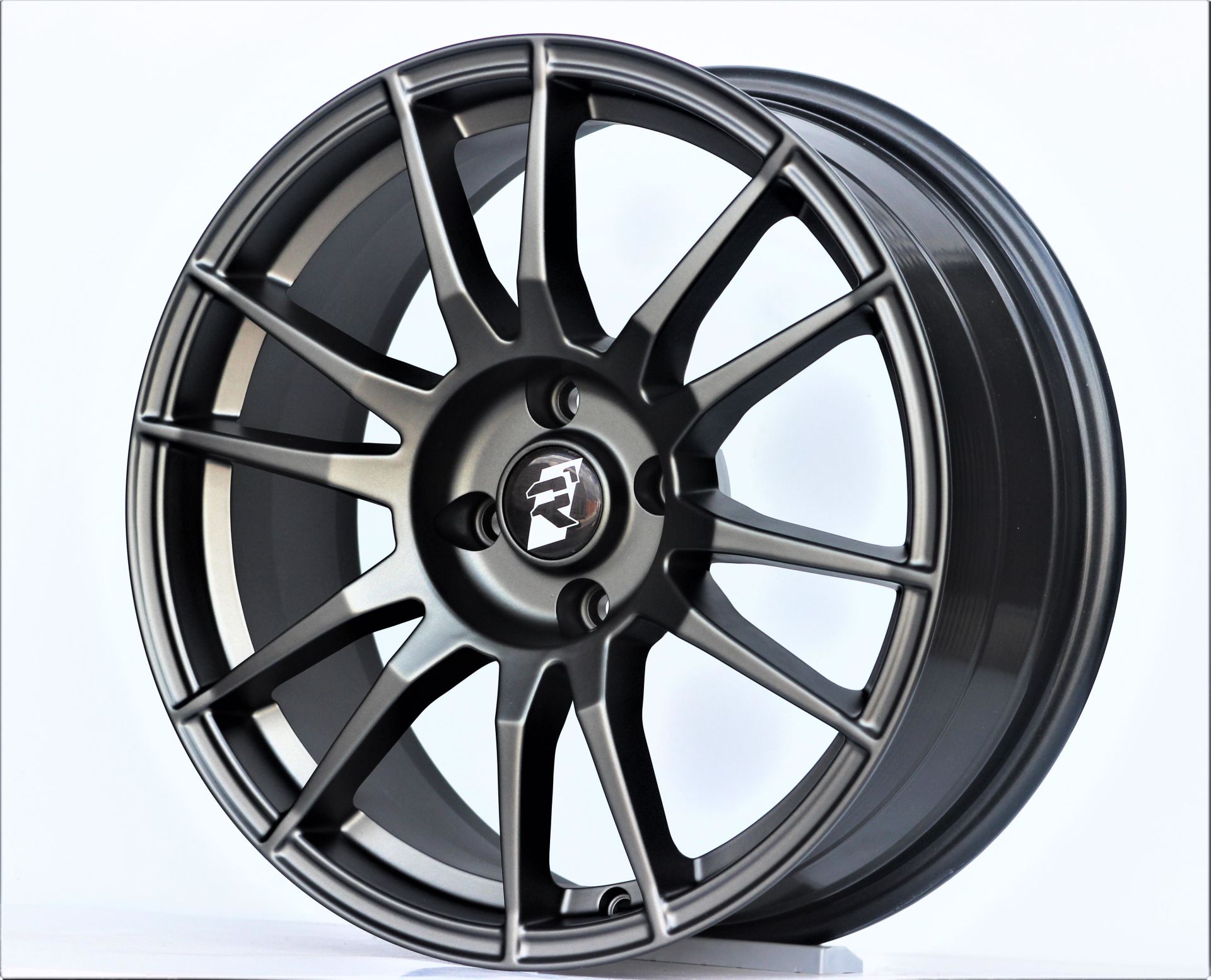 17 İnç 4X108 17*7.5 Et20 Peugeot Citroen Ultrasport Gun Metal Jant Takım