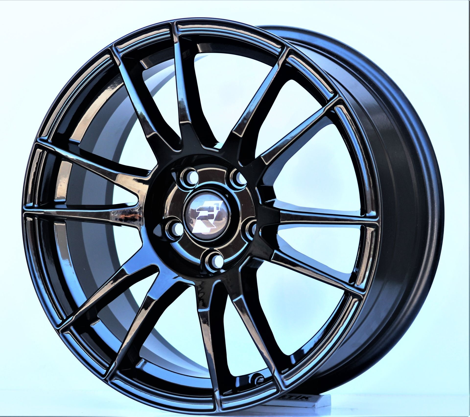 OZ Ultraleggera 17'' İnç 5X112 Volkswagen, Audi Black Jant Takım