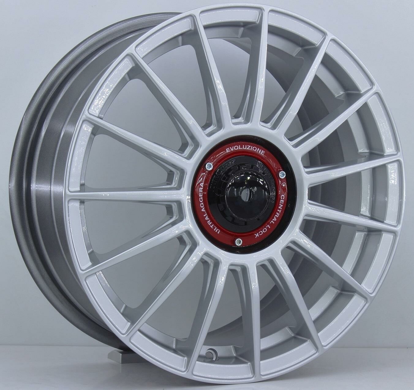 17 İnç 4X114.3 Hyundai Chevrolet Lacetti Subaru Supersport Silver Jant Takım