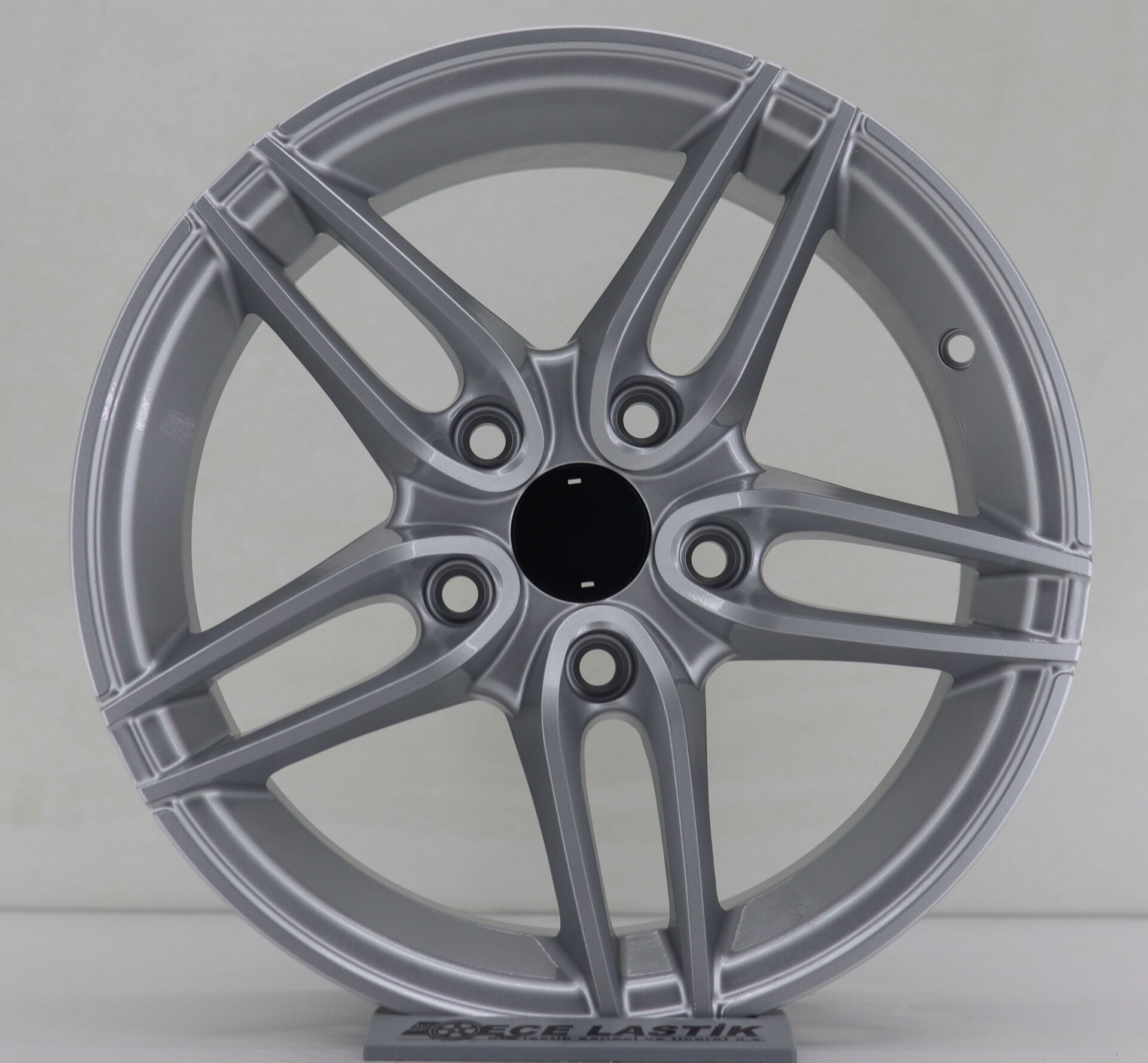 15 İnç 5X112 Skoda Seat Volkswagen Silver Jant Takımı