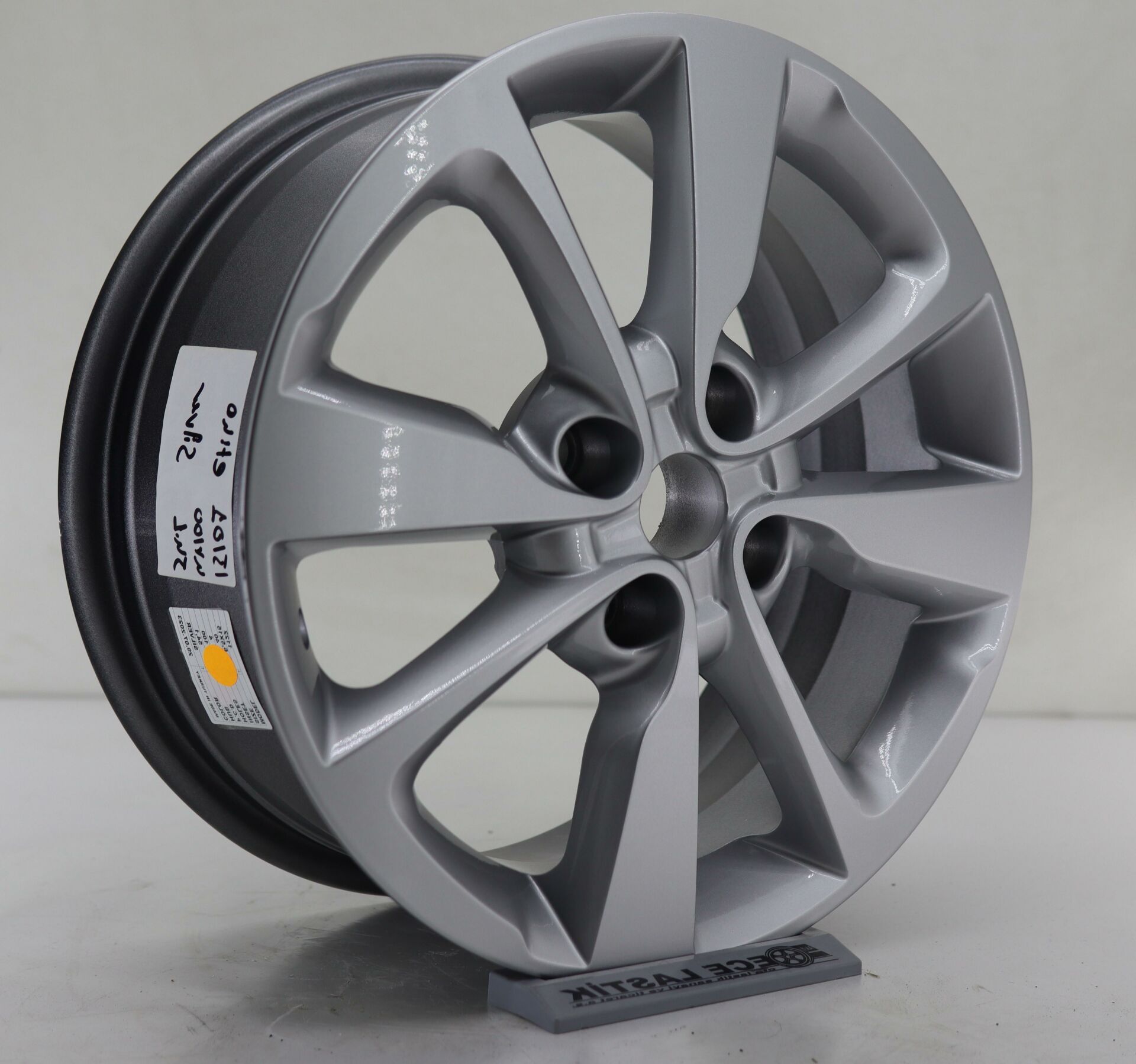 16 İnç 4X100 Honda Opel Renault Silver Jant Takım