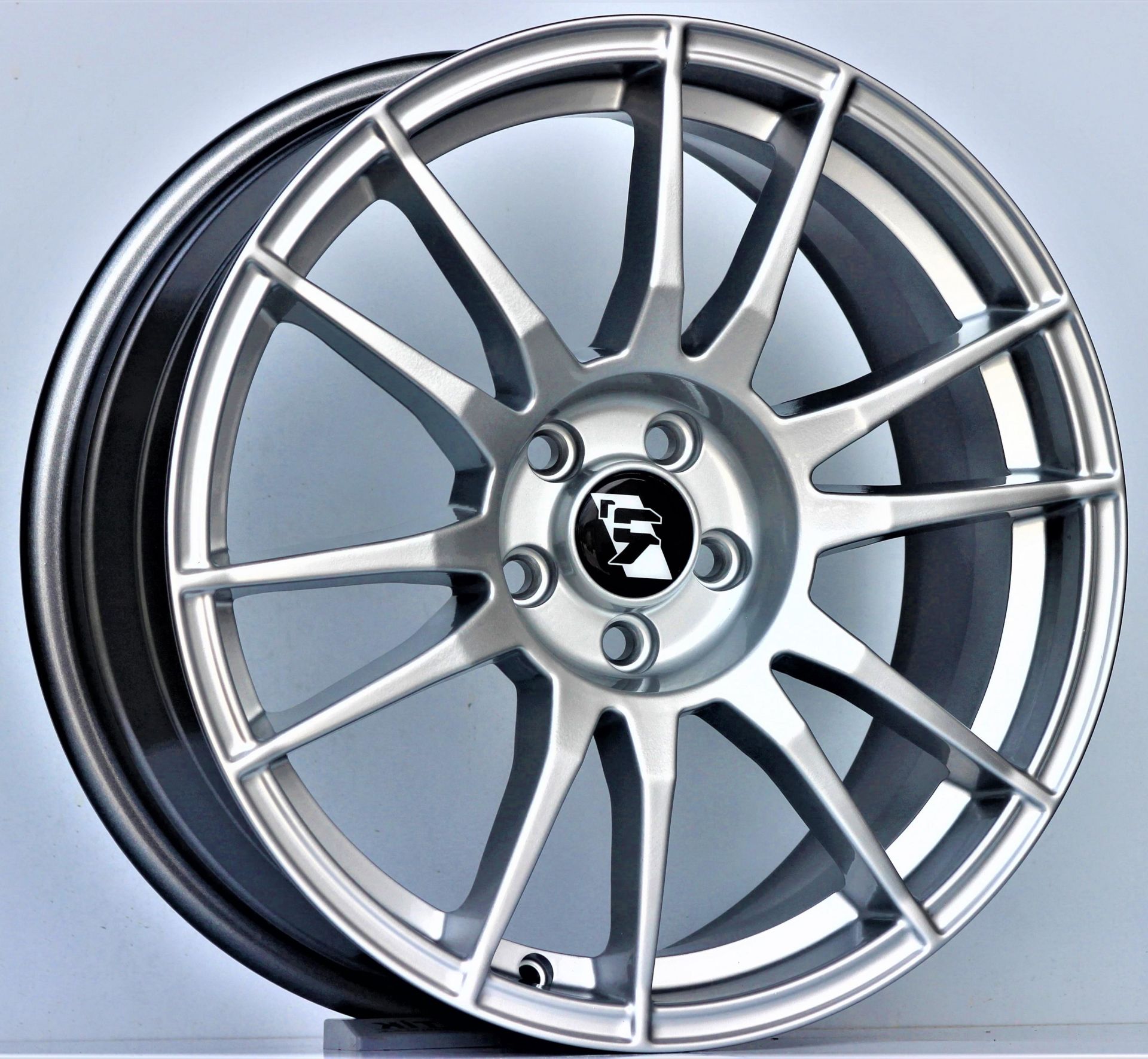 17 İnç 5X108 Volvo Ford Ultrasport Silver Jant Takım