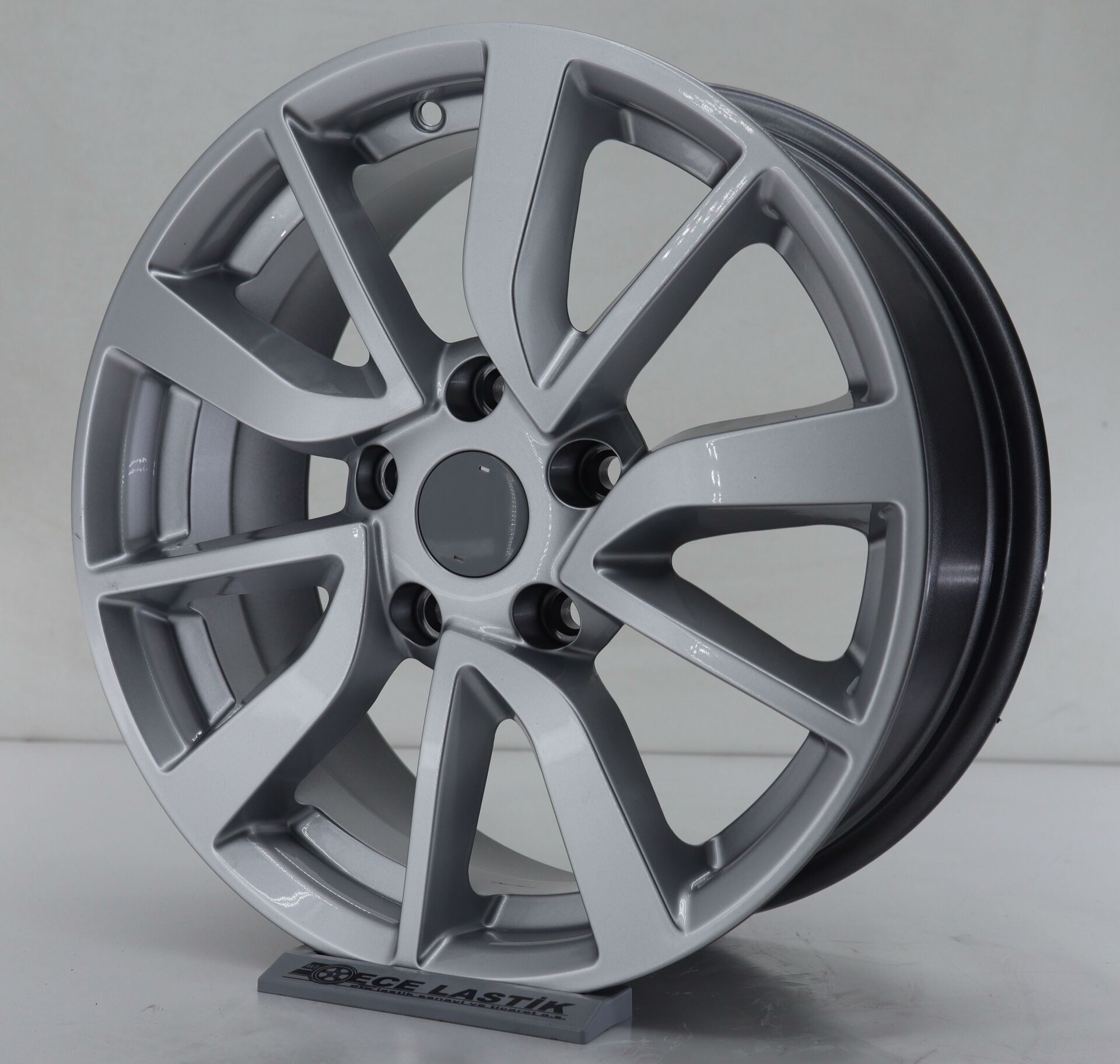 17 İnç 5X114.3 Honda Toyota Hyundai Silver Jant Takım