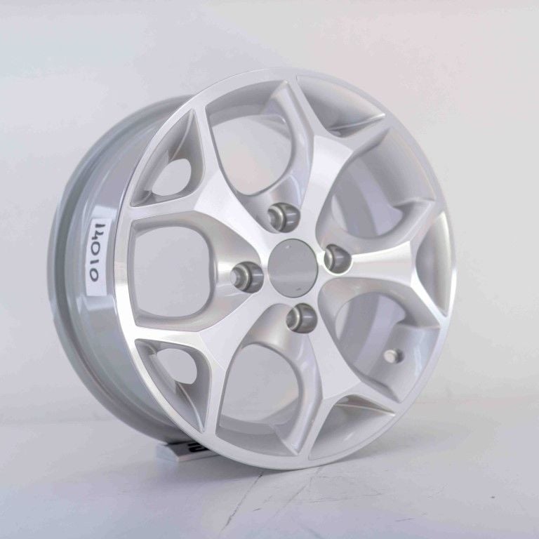 15 İnç 4X100 Fiat Renault Toyota Honda Dacia Silver Polish Jant Takımı