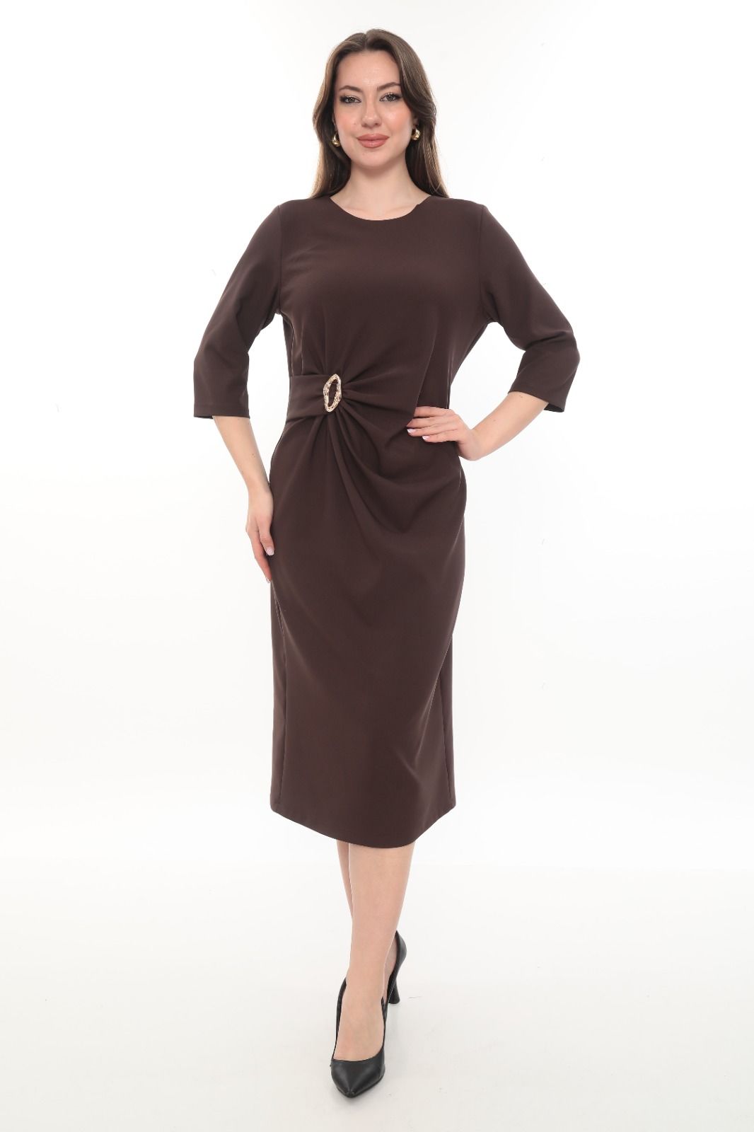 BELDEN ŞIK TOKA BÜZGÜLÜ ELBİSE ETS1005 Kahverengi - 48