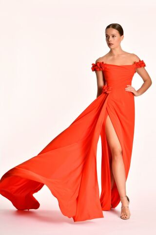 LOW SHOULDER FRONT SPLIT TAIL LONG DRESS