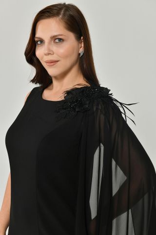 Omzu Şifon Şal Aksesuarlı Midi Elbise