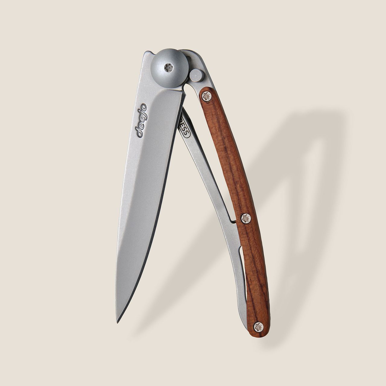 Deejo 27g, Coral Wood Çakı