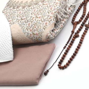 Hediyelik Seccade Eşarp Tesbih Takke Seti Gold