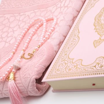 Hediyelik Seccade Kuran-ı Kerim Tesbih Seti Pembe