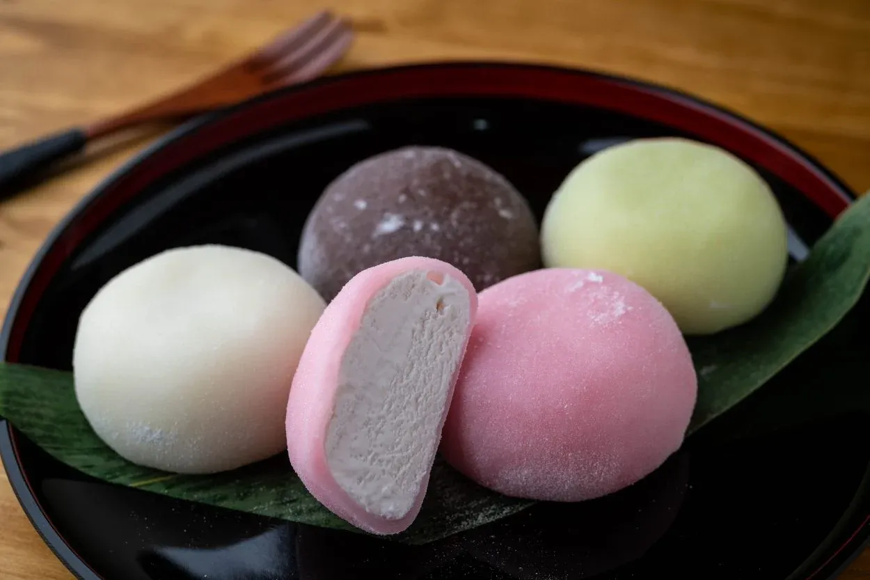 Mochi Tarifi: Yumuşacık Japon Tatlısı