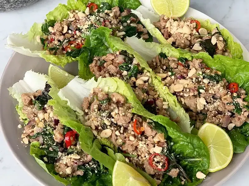 Larb: Tayland Usulü Baharatlı Et Salatası