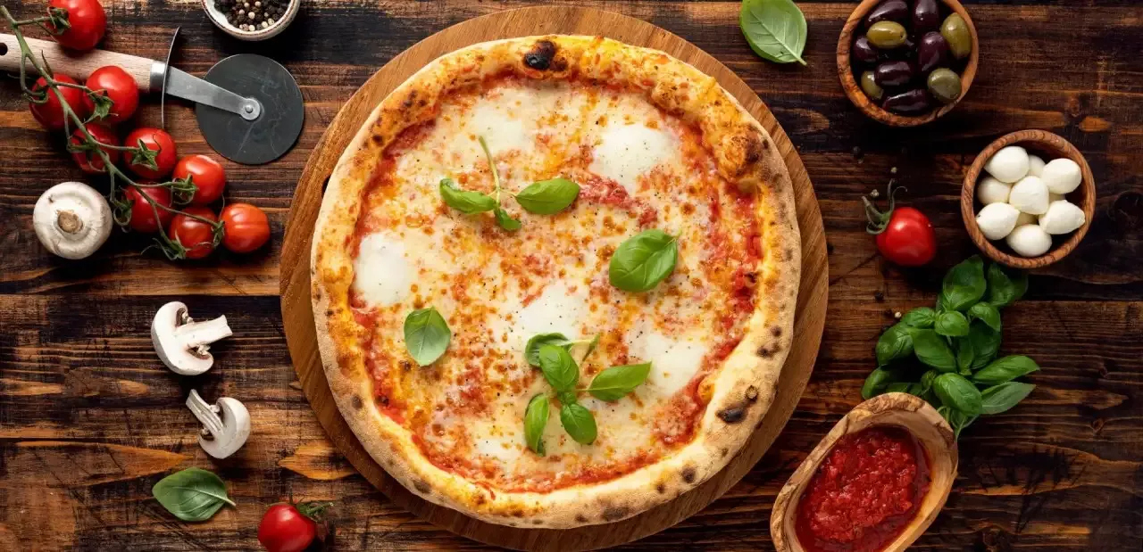 Sushi Sepeti ile İtalyan Mutfağının Vazgeçilmezi: Gerçek Pizza Margherita
