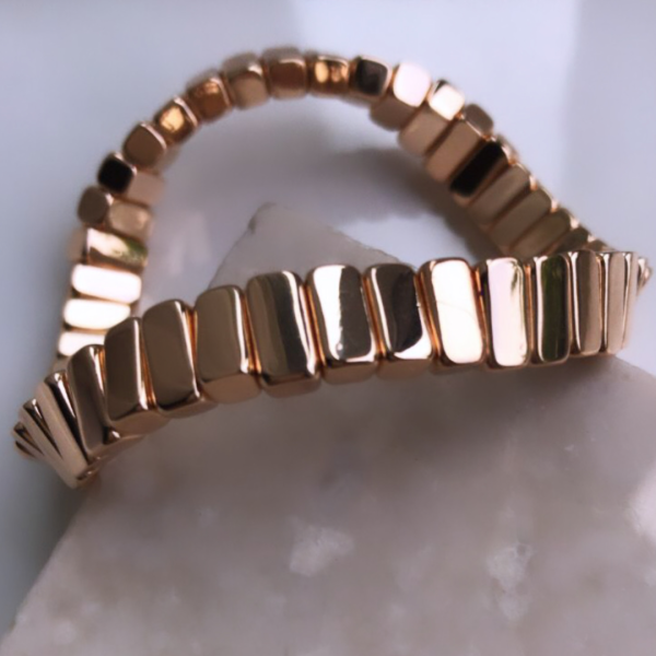Marka Model Gold İnce Çizgili Lastikli Bileklik