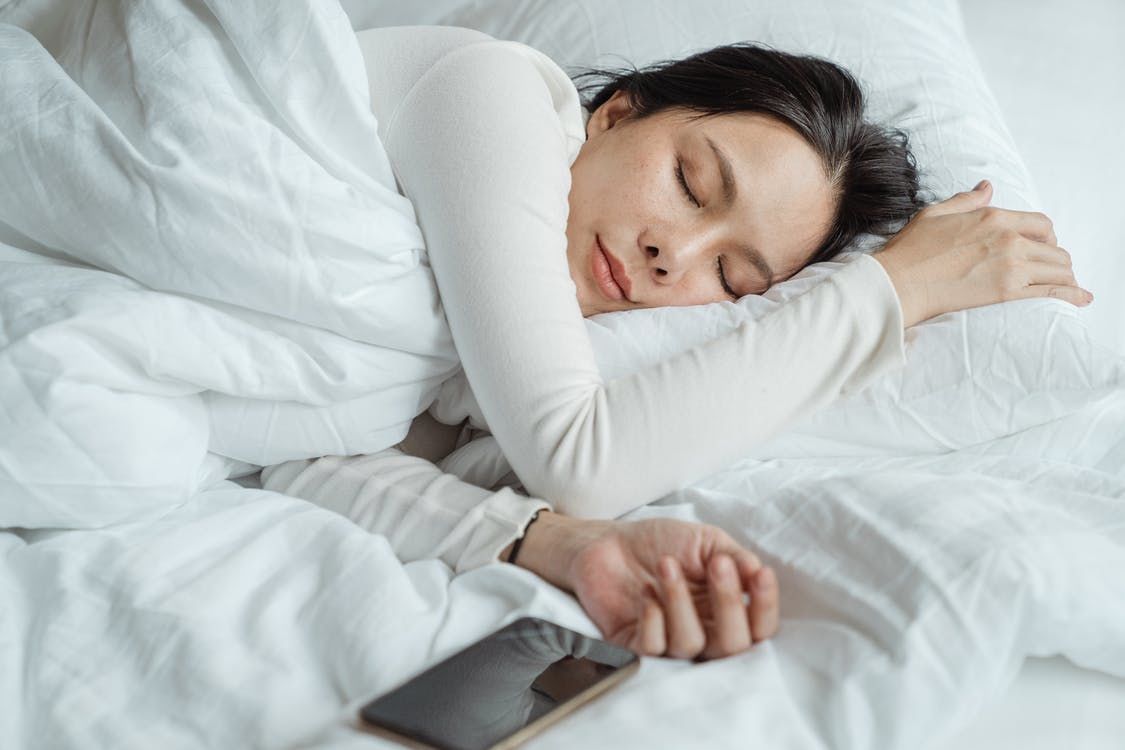 İyi Bir Gece Uykusu İçin Kazanman Gereken 10 Sağlıklı Alışkanlık