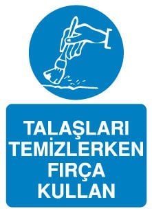 TALAŞLARI TEMİZLERKEN FIRÇA KULLAN