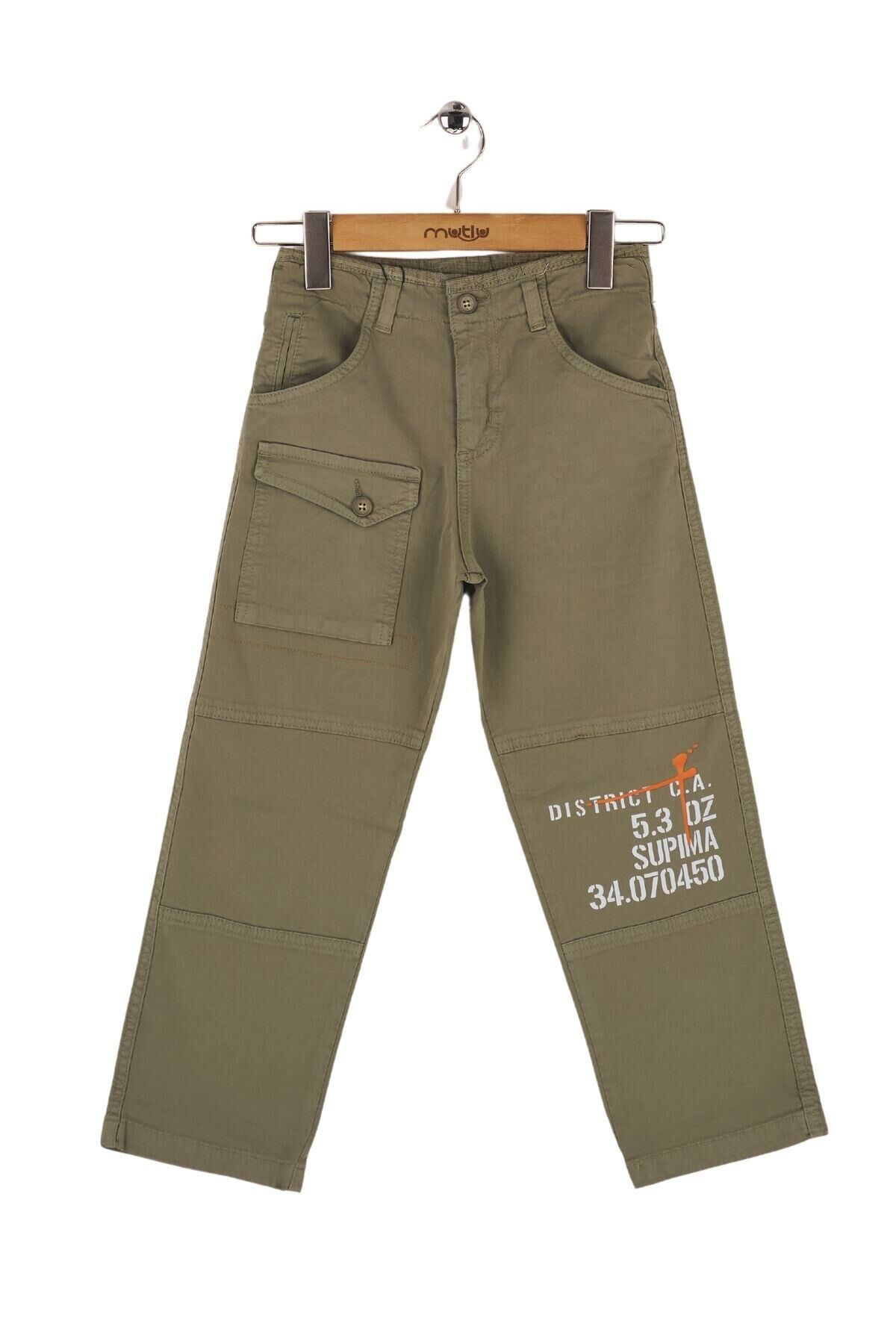 Mutlu Kids Baskı ve Cep Detaylı Erkek Çocuk Pantolon Yeşil - 9 Yaş