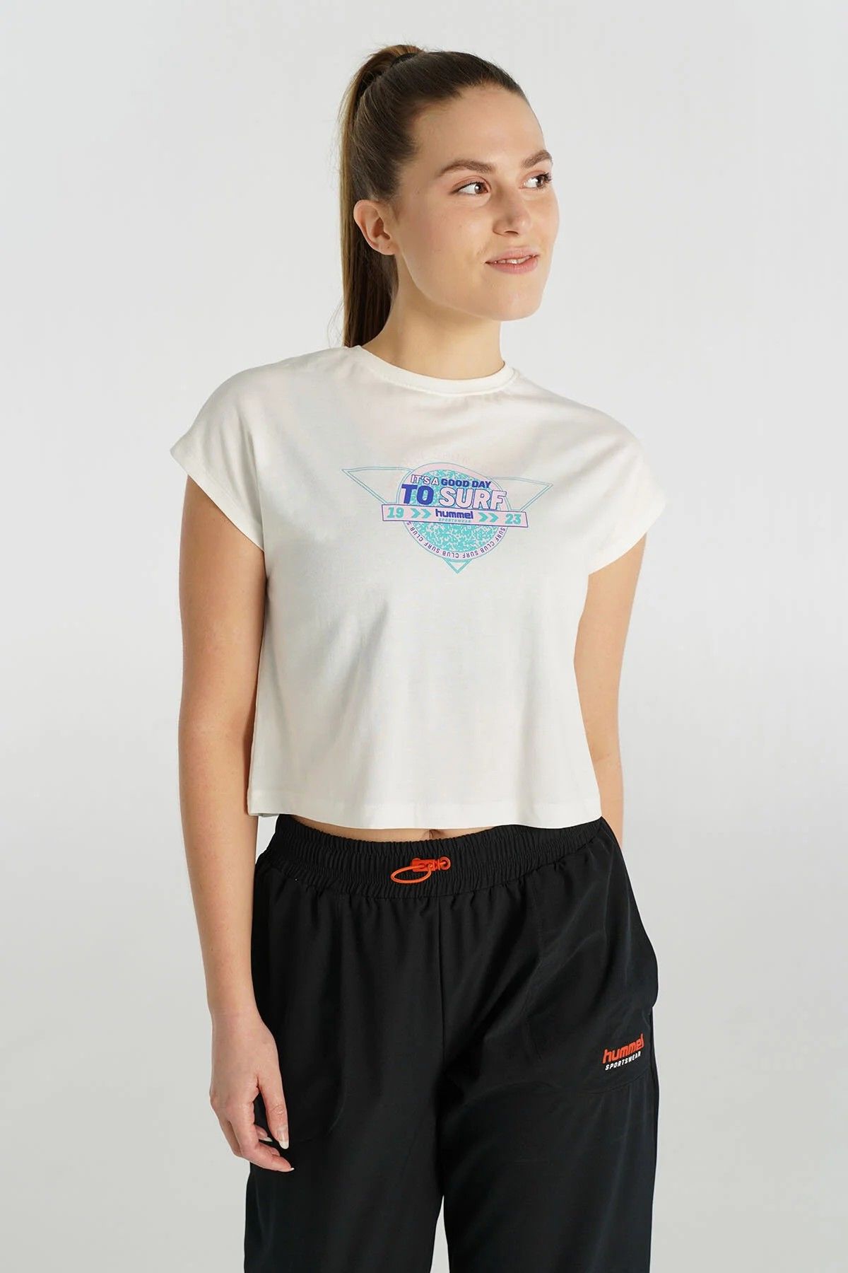 HUMMEL HMLAFRA T-SHIRT S/S KADIN T-SHIRT