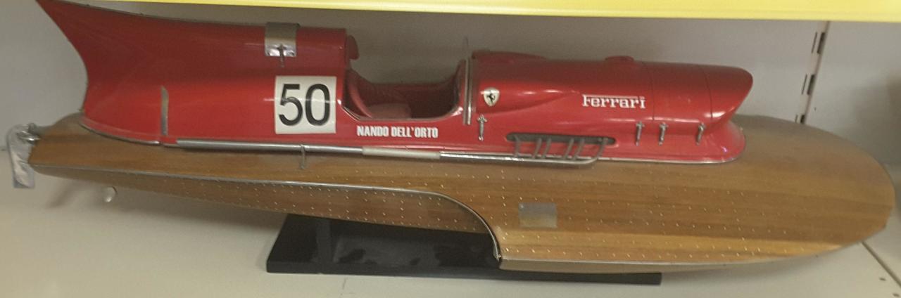 FERRARI HYDROPLANE MONTAJLI TEKNE 80 CM.-HAFİF HASARLI