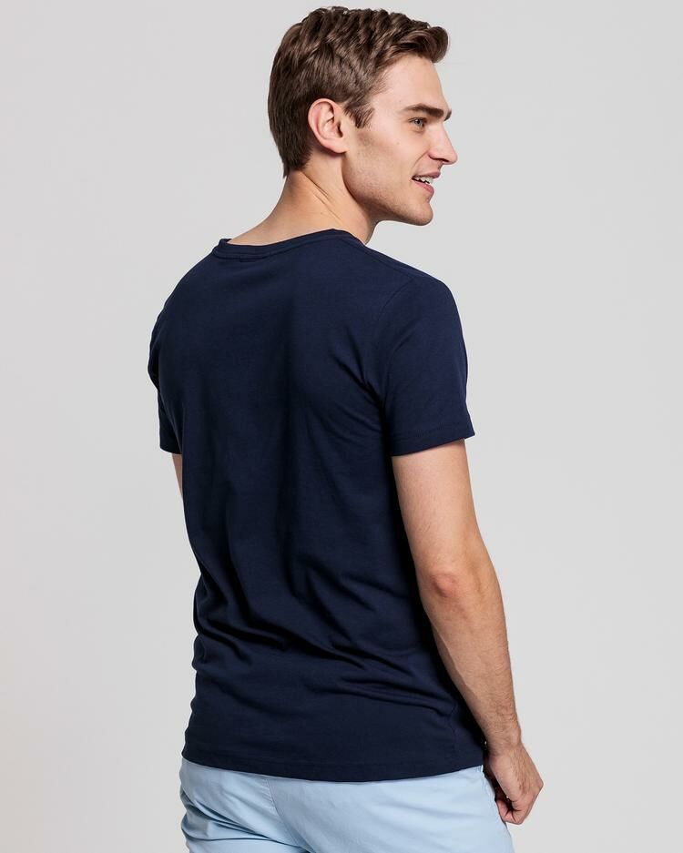 THE ORIGINAL FITTED V-NECK T-SHIRT