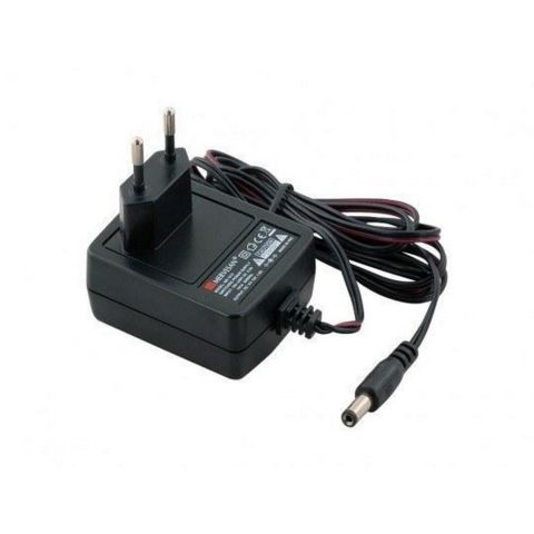 MERVESAN MT-1508 15W 8 VDC PRİZ MODELİ SMPS ADAPTÖR