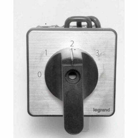 LEGRAND KARYUM 1-0-2 TRİFAZE KUTUP DEĞİŞTİRİCİ 10A-LEGRAND 629009