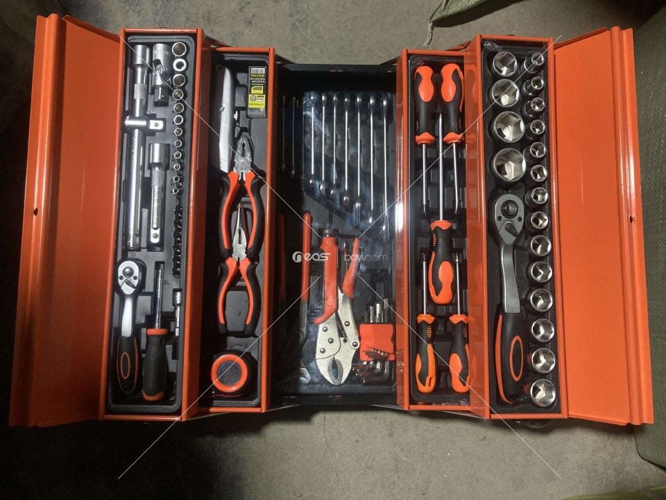 85 ADET TAKIM SANDIĞI MOTOSİKLET ARABA BİSİKLETLER VB TÜM ÜRÜNLERDE EKSİKSİZ TAKIM FUUL EKİPMAN