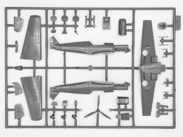 1/72  MESSSERCHMITT  BF-109E-3 WW2 GERMAN FIGHTER