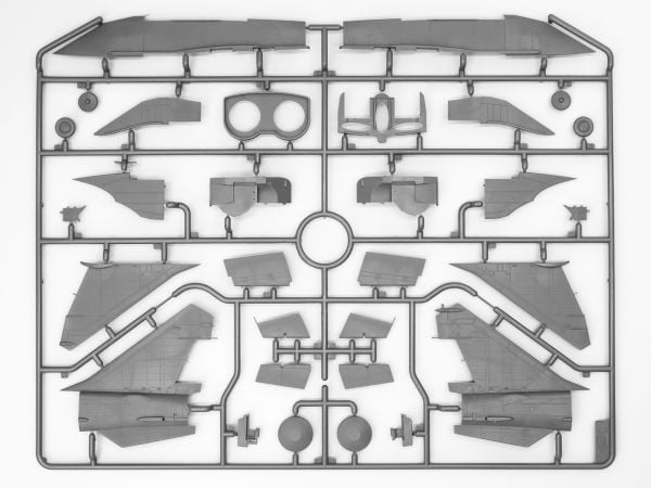 1/72 MIG-25 PD SOVIET INTERCEPTOR FIGHTER