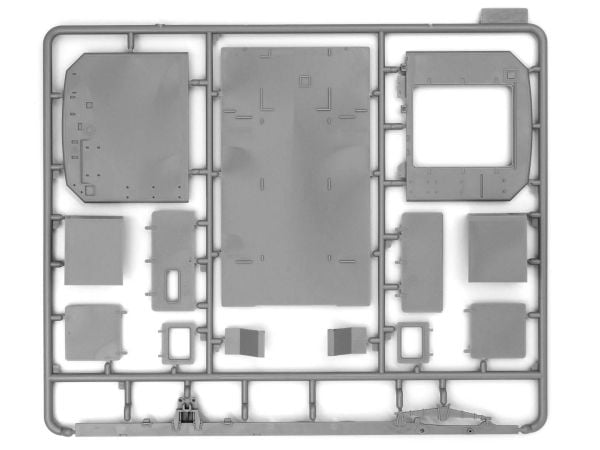 1/35 ZiL-131 Emergency Truck Soviet Vehicle