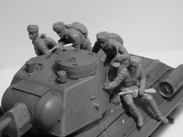 1/35 soviet tank rıders (1943-1945) (4 fıgures)