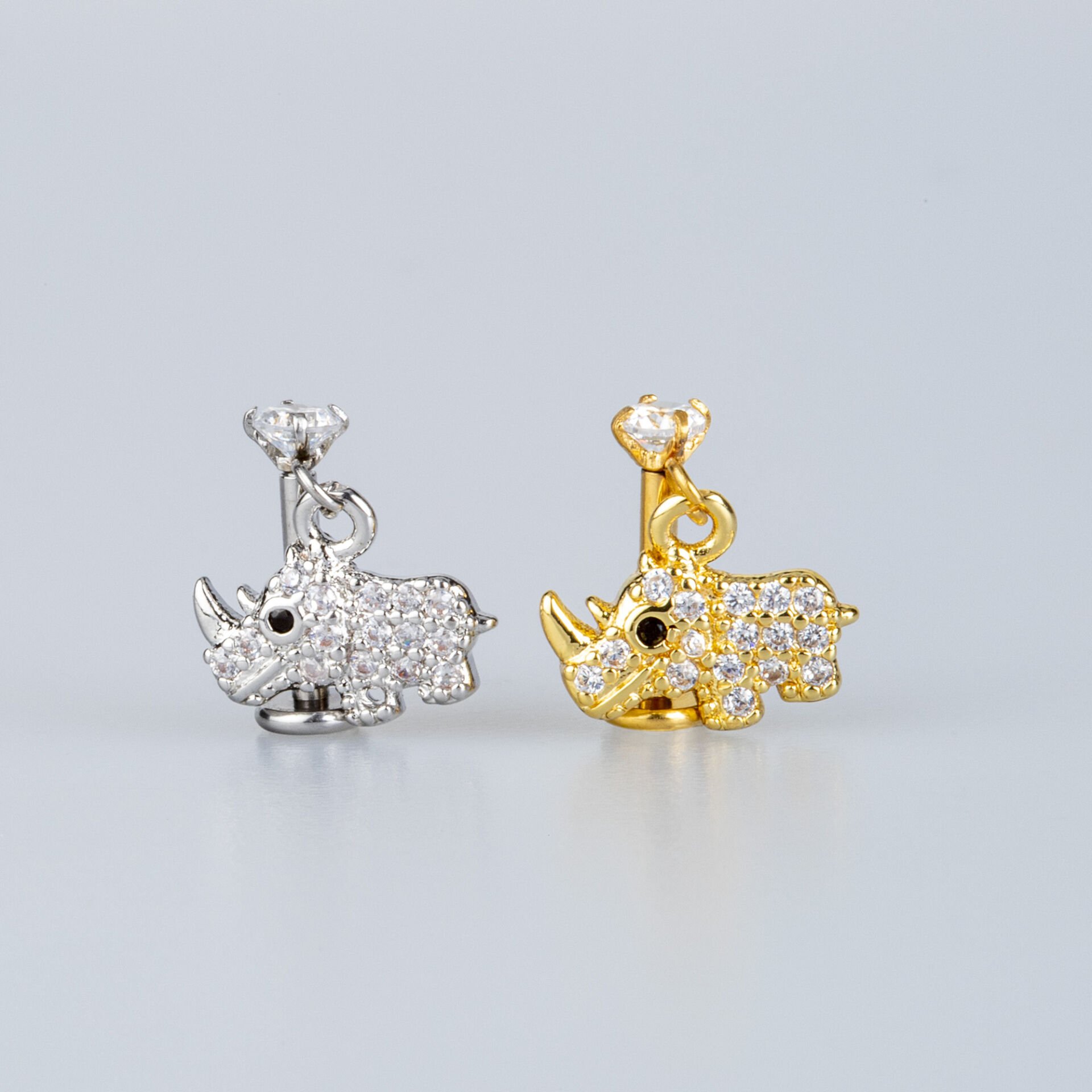 Piercing Tragus Gergedan