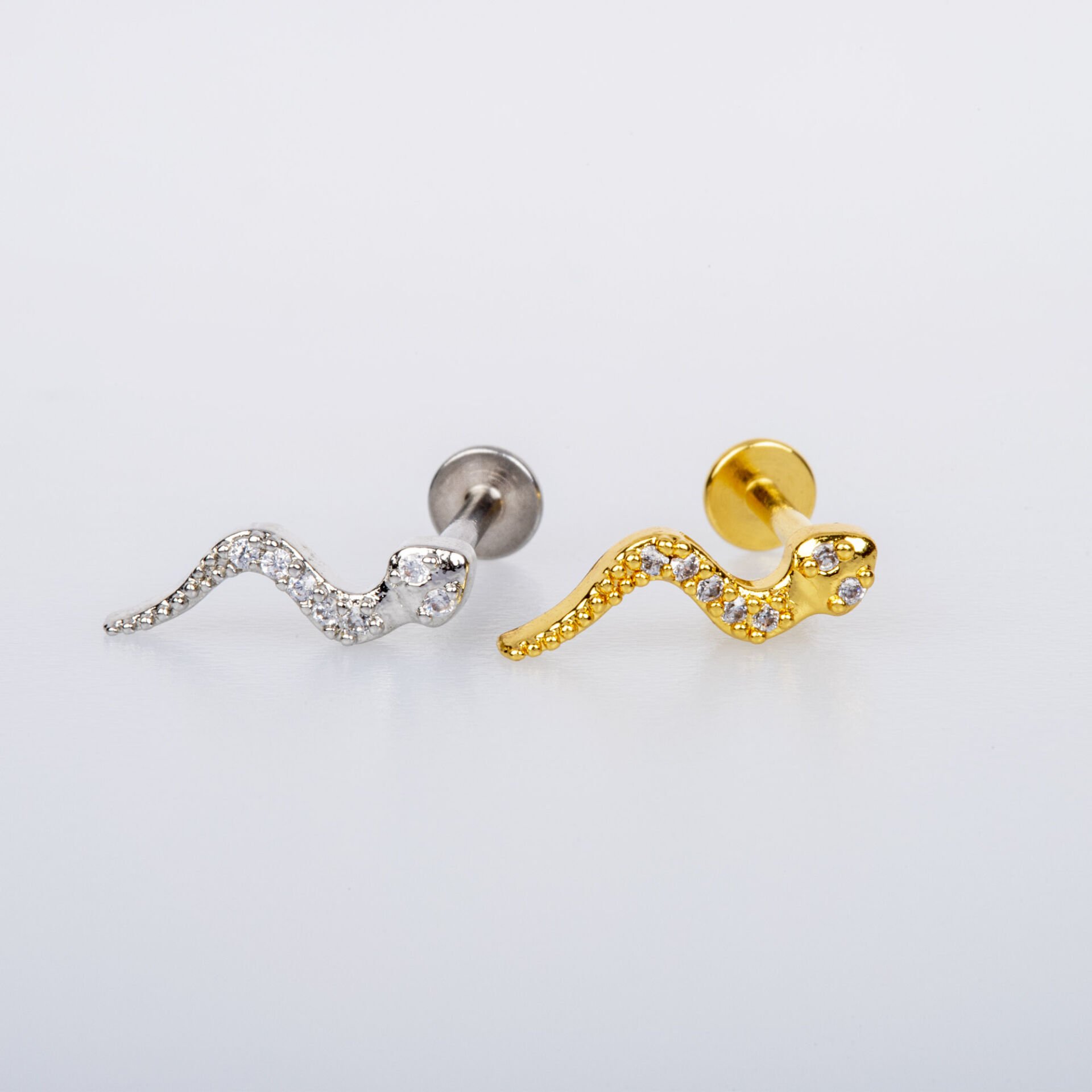 Piercing Tragus Yılan