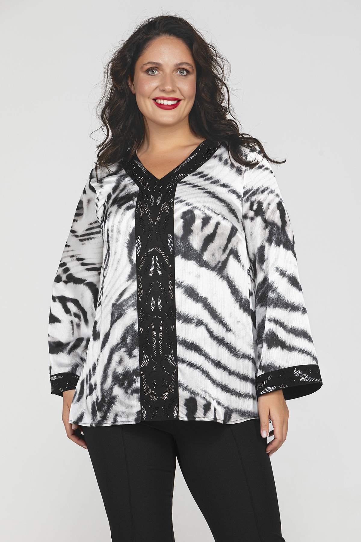 Hayvansal Desenli Büyük Beden Kadın Bluz 8958