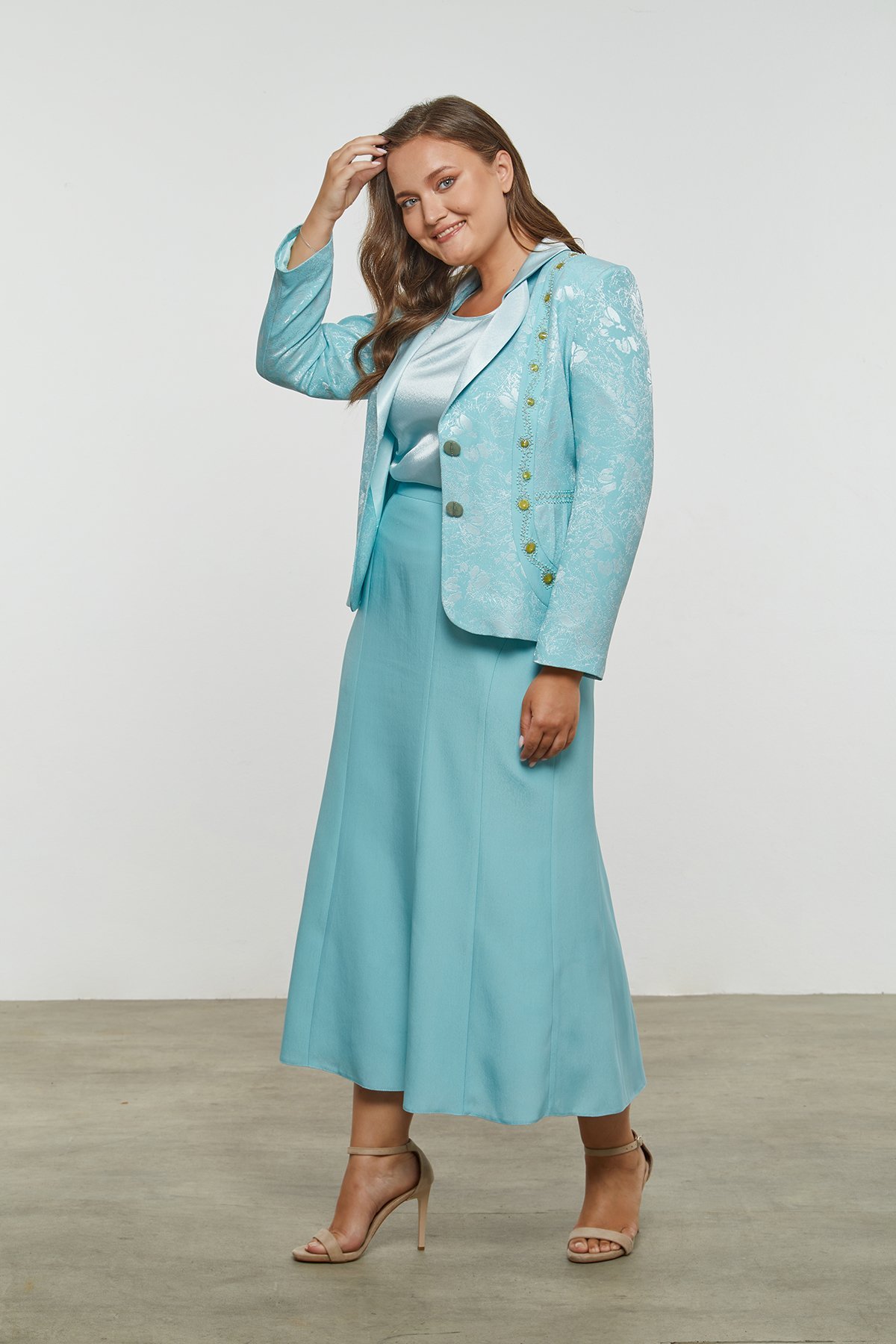 Jakar Desenli ve Boncuk İşleme Detaylı Üçlü Büyük Beden Takım 525