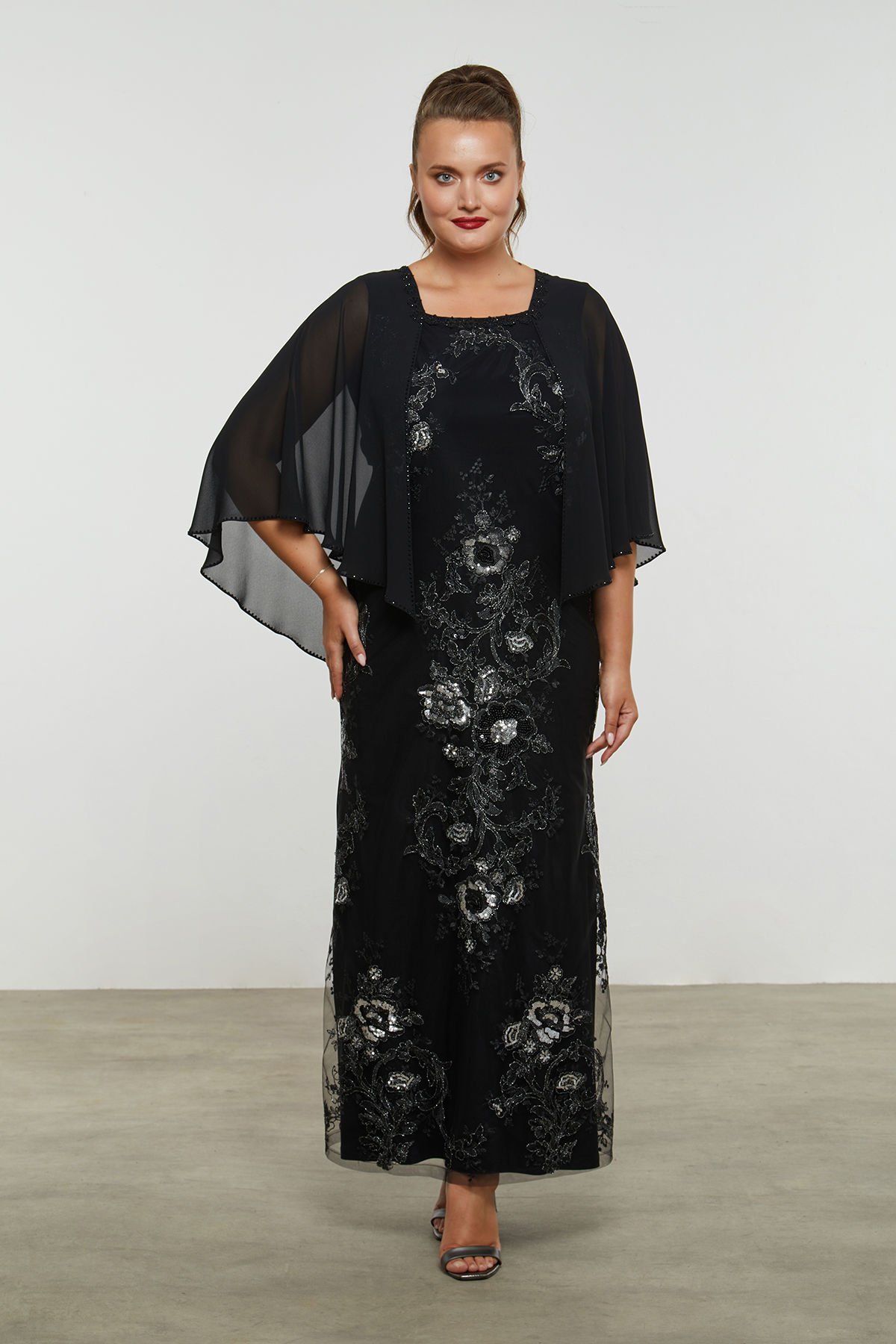 Papatya Yaka Motifli Payet İşlemeli Şifon Kol Detaylı Büyük Beden Abiye Elbise 3488