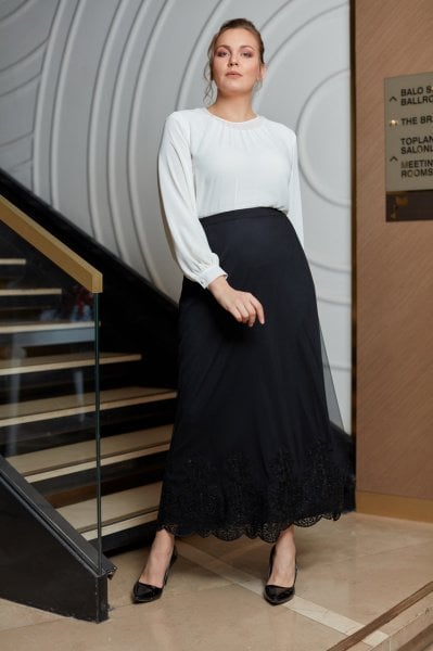 Etek Ucu Motifli Kemerli Büyük Beden Tül Etek 1930