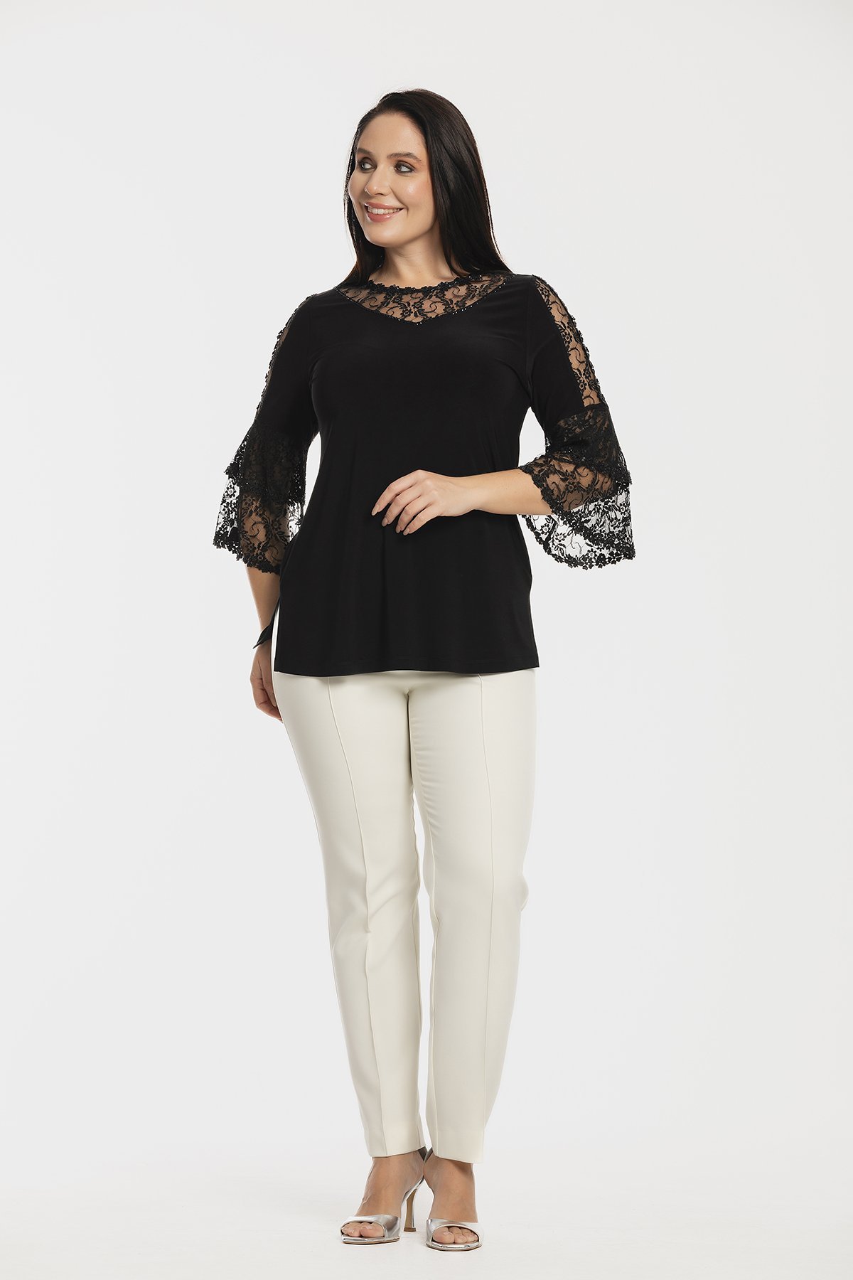 Dantel ve Çiçek Motif Detaylı Büyük Beden Bluz 8666