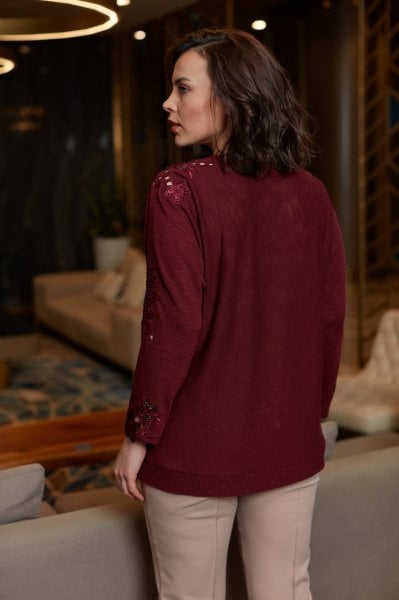 Omuz ve Kol Üstü Aplike Detaylı Büyük Beden Bluz 8536