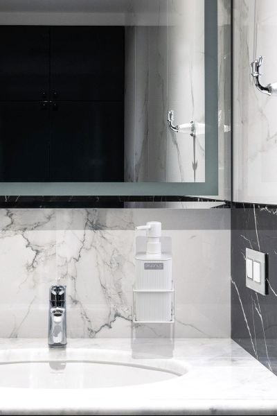 Okyanus Home Beyaz Eko Magic Standlı Mina Kare Sıvı Sabunluk