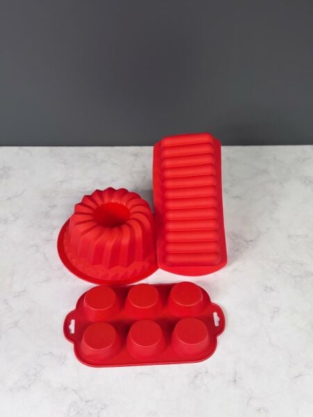 Okyanus Home 5'li Kırmızı Silikon Mutfak Seti  Göbekli-Baton-Muffin Kek Kalıbı-Merdane-Hamur Matı