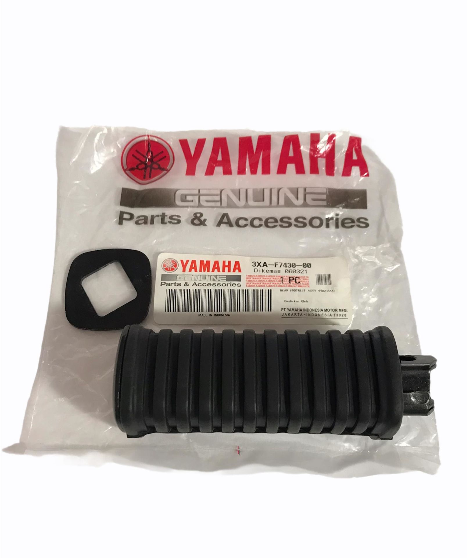 YAMAHA RX 135 KİNG ARKA BASAMAK SOL ORJİNAL ADET