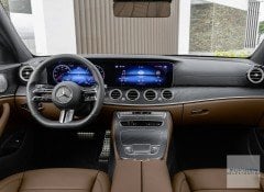 Mercedes Benz W213 2021 E Kasa Comand Ekranı